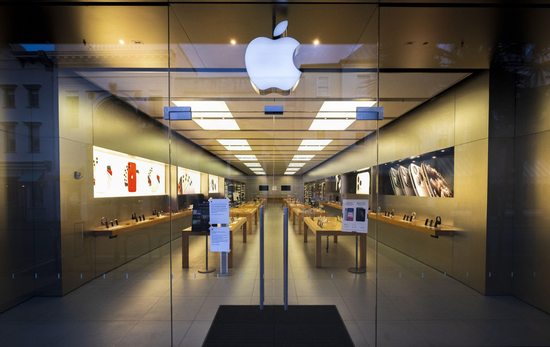 Apple store King Street